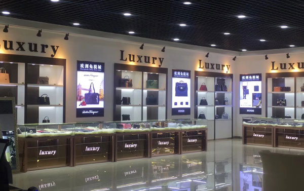 秋季珠宝展示柜台清洁保养注意事项